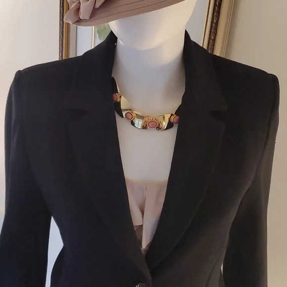 St. John Basics 2-Button Black Blazer in Classic Santana Knit, Size 8 - Picture 2 of 12